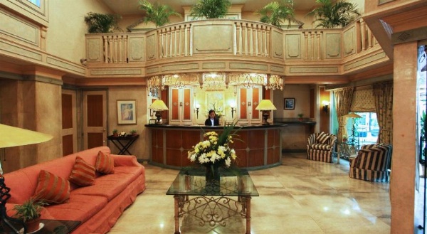 Manila Manor Hotel image 2